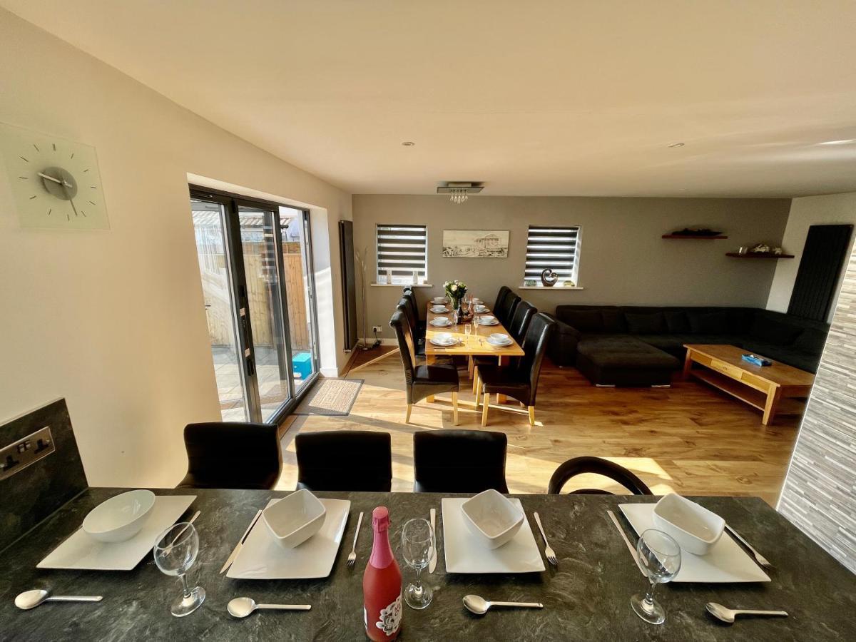 Four Corners Holiday Home Hot Tub & Sauna Ferndown Zewnętrze zdjęcie