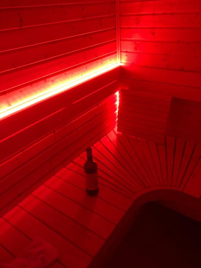 Four Corners Holiday Home Hot Tub & Sauna Ferndown Zewnętrze zdjęcie